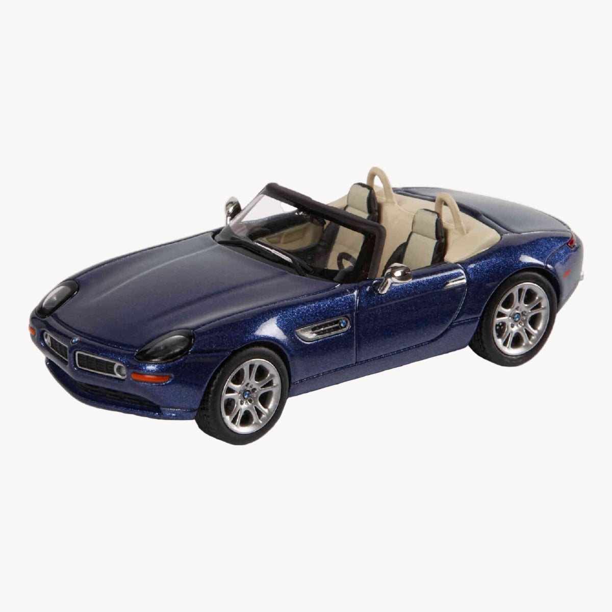 BMW Z8 Miniature Modelbil (1:64)